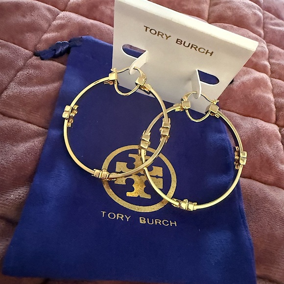 Gold Accent Hoop Tory Burch GOLD Serif-T Logo Hoop earrings with Dust Bag - Picture 5 of 5